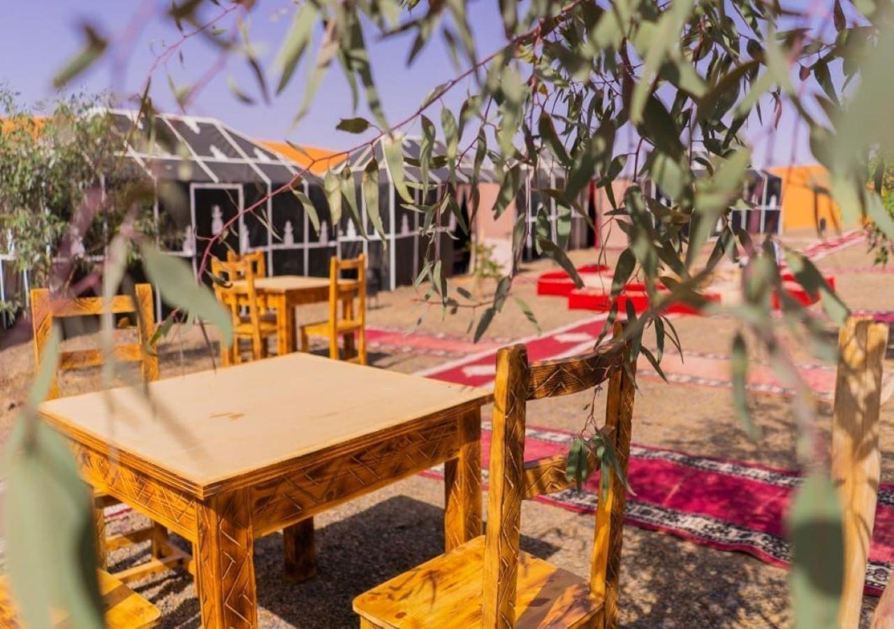Desert Life Camp Мерцуга Екстериор снимка